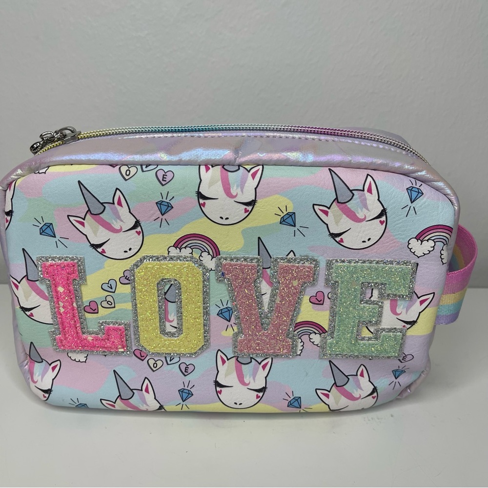 Miss Gwen's OMG Accessories Unicorn "LOVE" Makeup / Cosmetic / Toiletry Bag